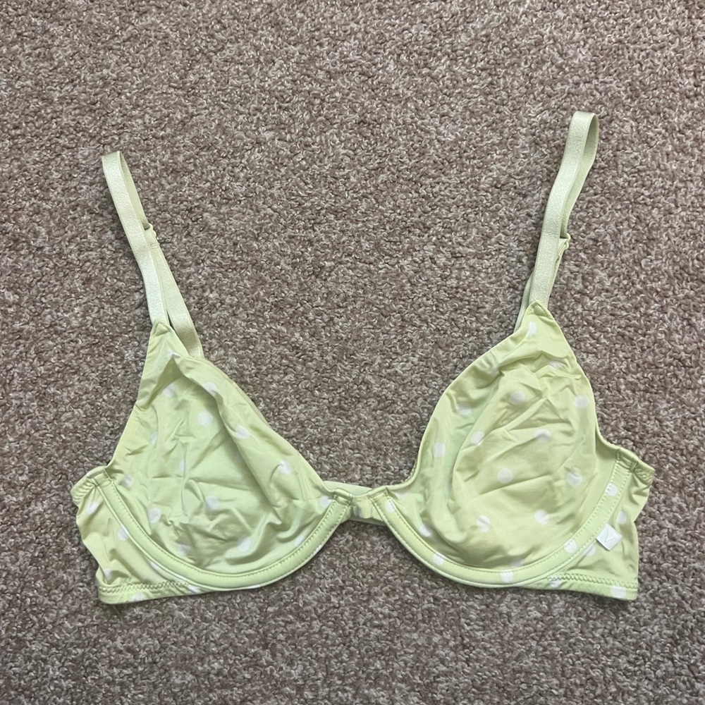 Victoria’s Secret bra